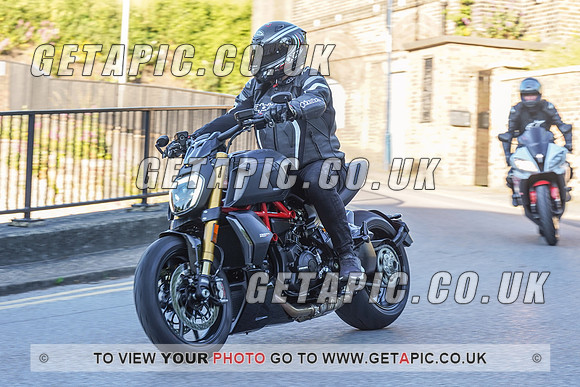 RS2106_1653