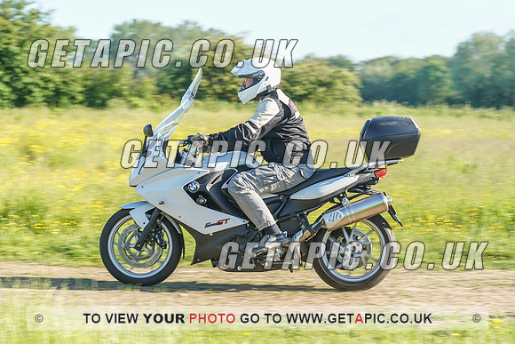 RS2106_1725