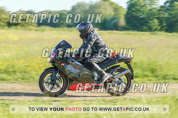 RS2106_1727