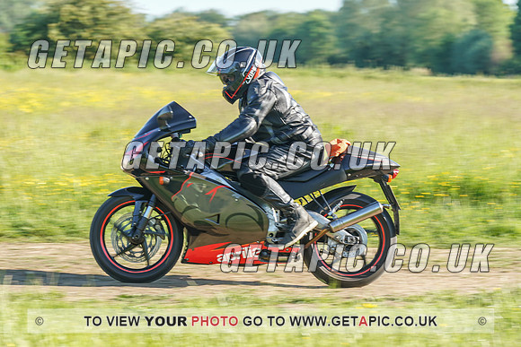 RS2106_1728