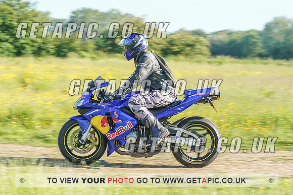 RS2106_1732