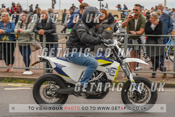 RS2205_12954