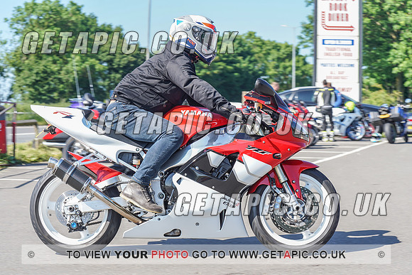 RS2106_2527