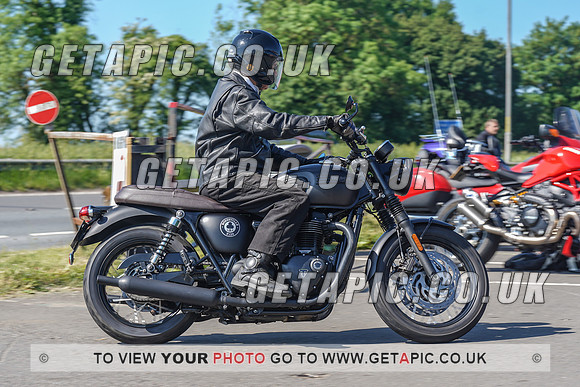 RS2106_2535