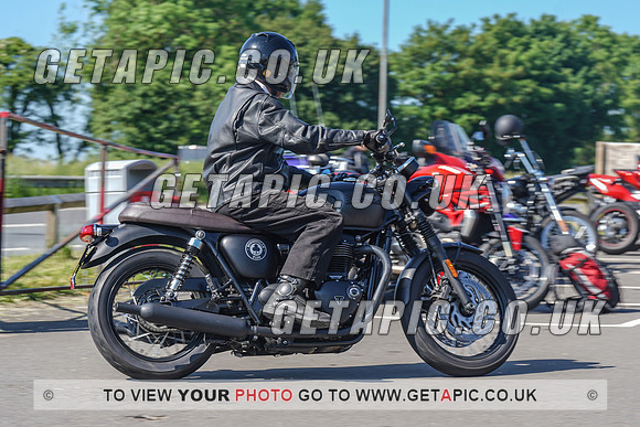 RS2106_2537