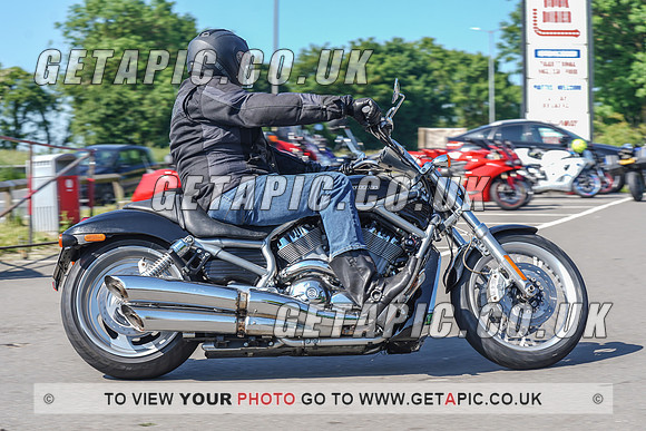 RS2106_2545