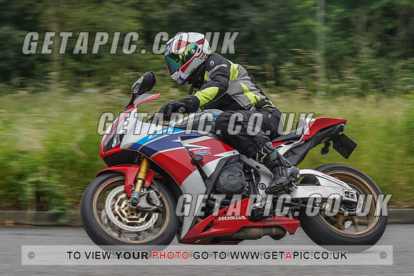 RS2106_3407