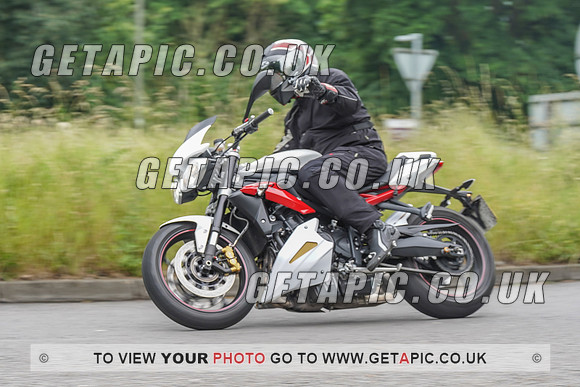 RS2106_3430