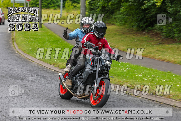 PR2407-210_LOGO_ON_PHOTO