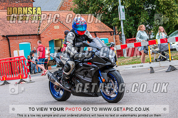 TW2508-1077_LOGO_ON_PHOTO
