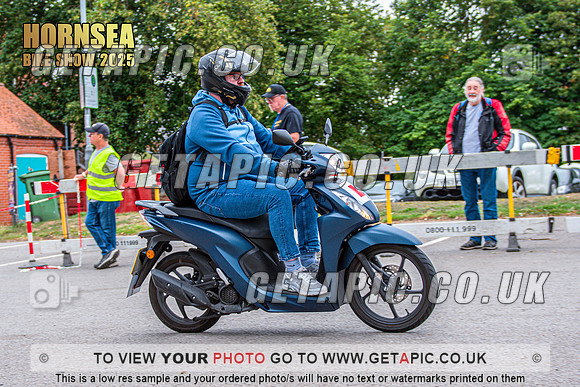 TW2508-1090_LOGO_ON_PHOTO