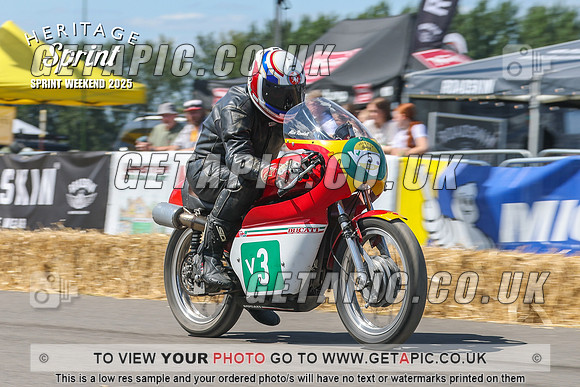 GP2508-4958-C_LOGO_ON_PHOTO