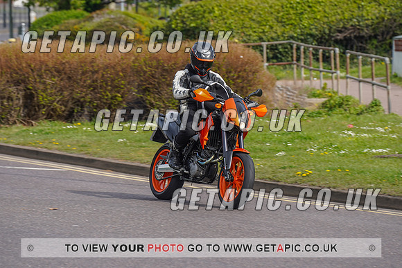 RS2204_3913
