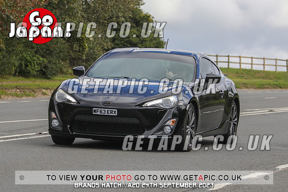GP2309-20459-C_LOGO_ON_PHOTO
