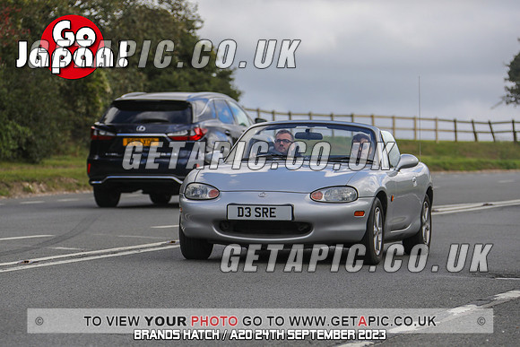 GP2309-20528-C_LOGO_ON_PHOTO
