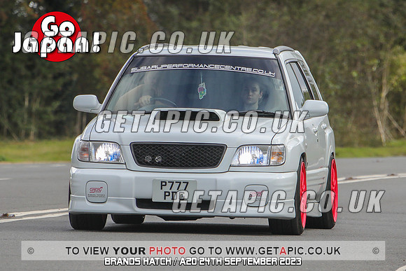 GP2309-20561-C_LOGO_ON_PHOTO