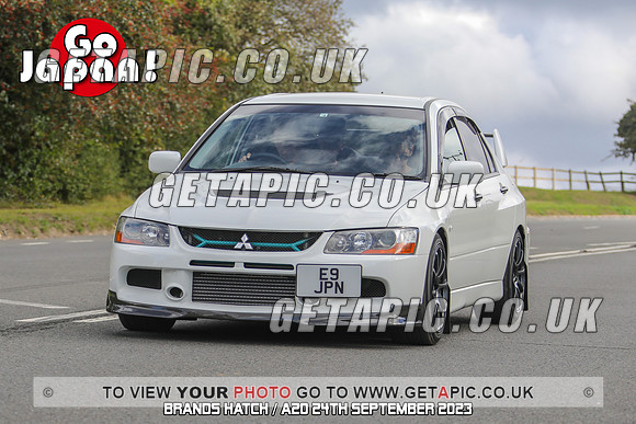 GP2309-20588-C_LOGO_ON_PHOTO