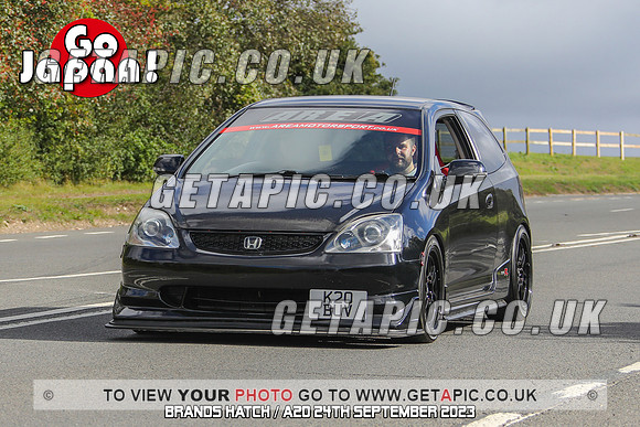 GP2309-20611-C_LOGO_ON_PHOTO