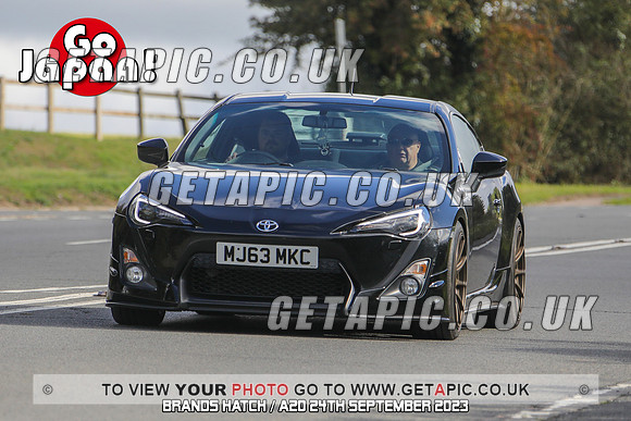 GP2309-20648-C_LOGO_ON_PHOTO