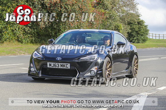 GP2309-20652-C_LOGO_ON_PHOTO