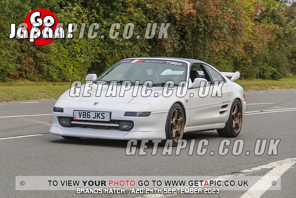 GP2309-22184-C_LOGO_ON_PHOTO