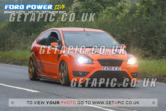 TB2309-17572_LOGO_ON_PHOTO