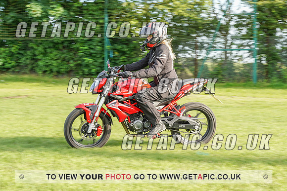 RS2107_1026