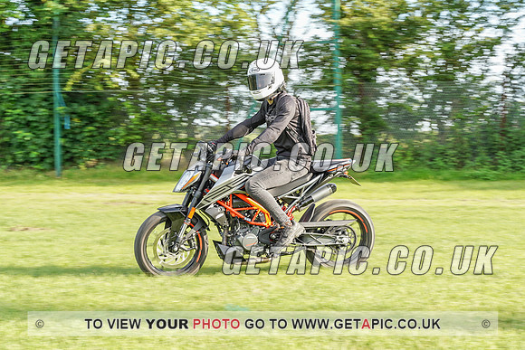 RS2107_1028