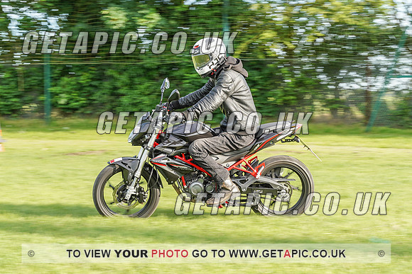 RS2107_1030