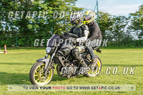 RS2107_1047
