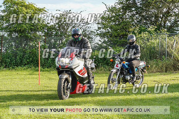 RS2107_1049