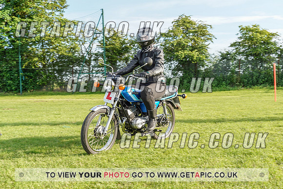 RS2107_1051