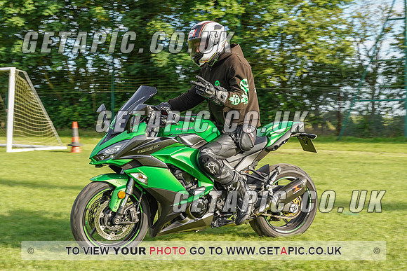 RS2107_1055