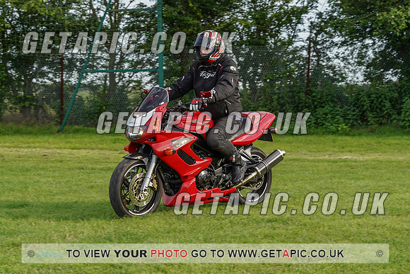 RS2107_1058