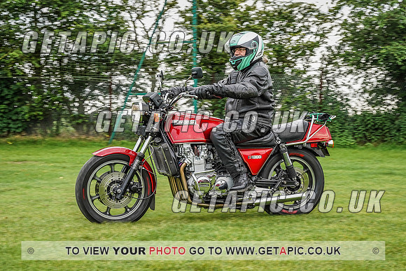 RS2107_1196