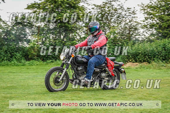 RS2107_1198