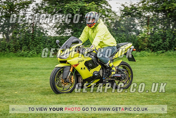 RS2107_1206