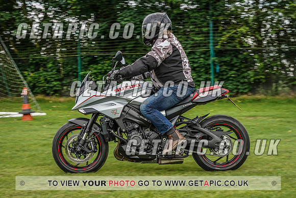 RS2107_1215