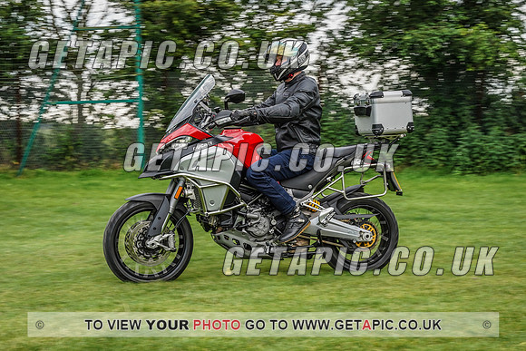 RS2107_1226