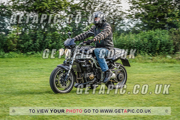 RS2107_1252
