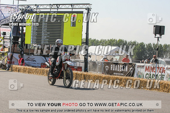 PP2508-4375_LOGO_ON_PHOTO