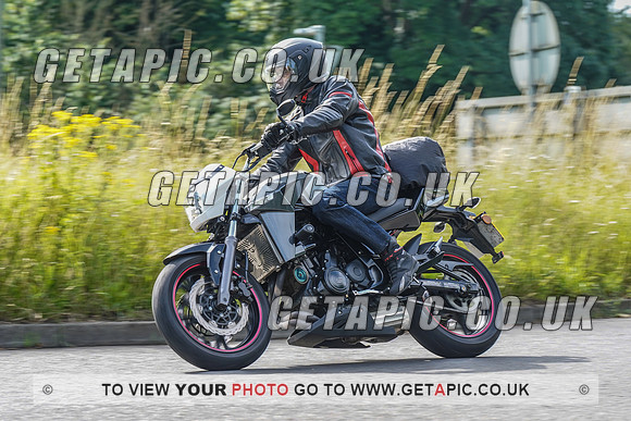 RS2107_1392