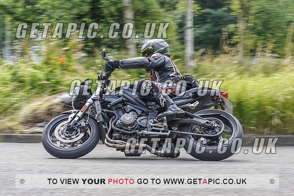 RS2107_1403