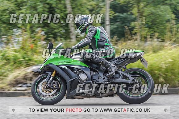 RS2107_1408