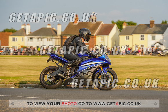RS2207_8907