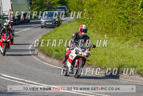RS2204_11060