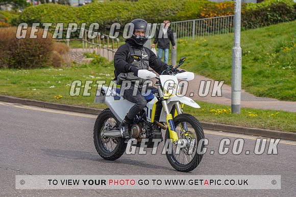 RS2204_4641