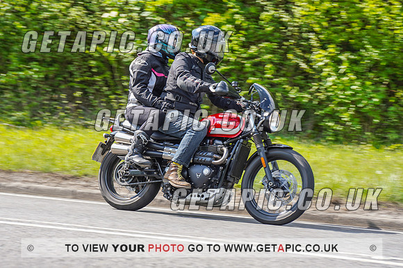 RS2204_12592