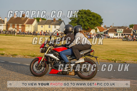 RS2207_8992