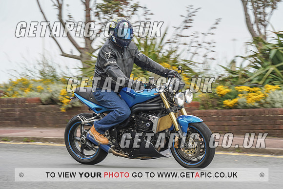 RS2107_3151